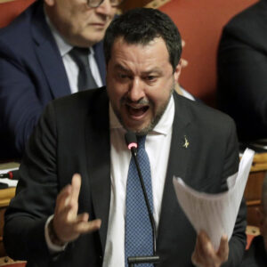 Salvini si difende in aula
